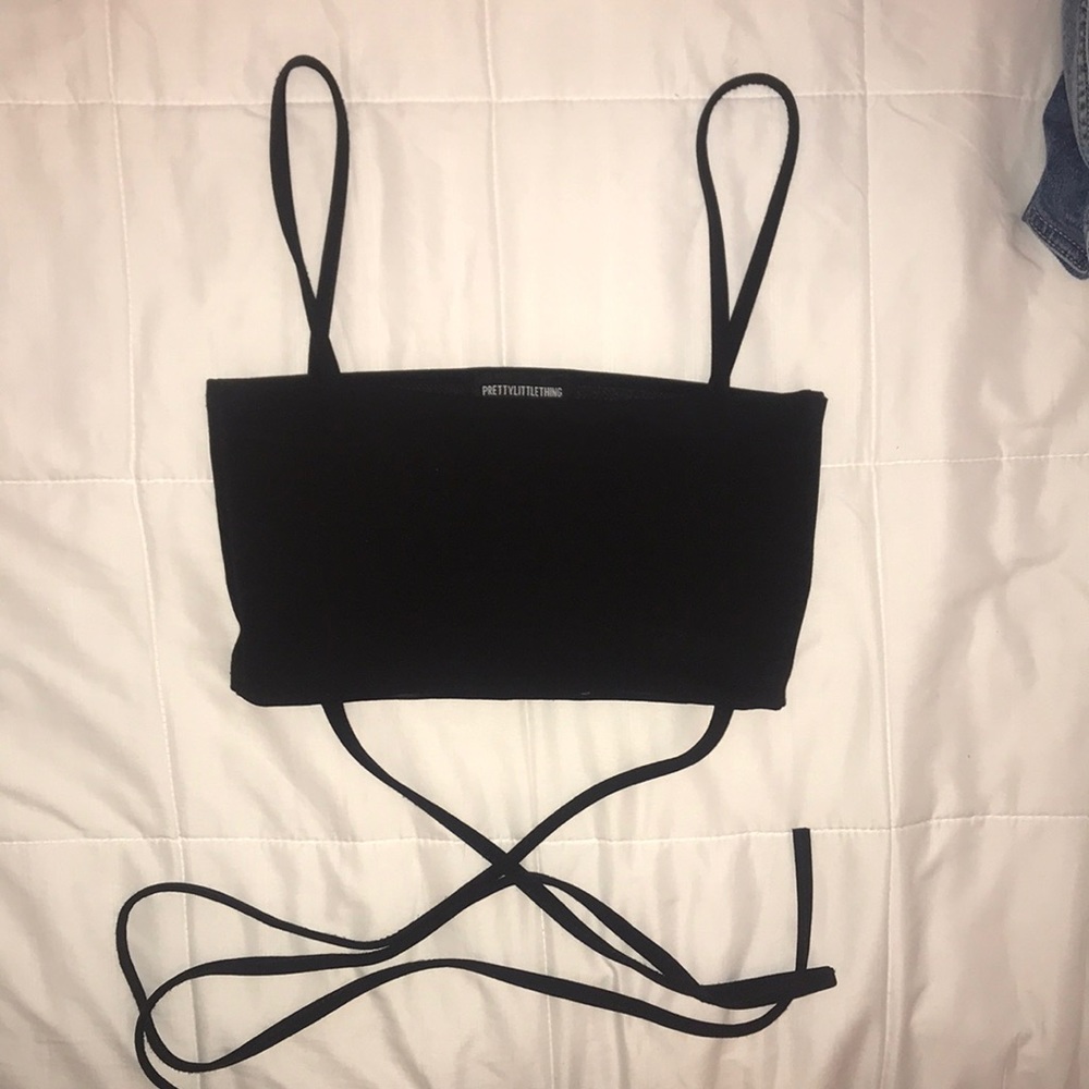 Black tie around crop top